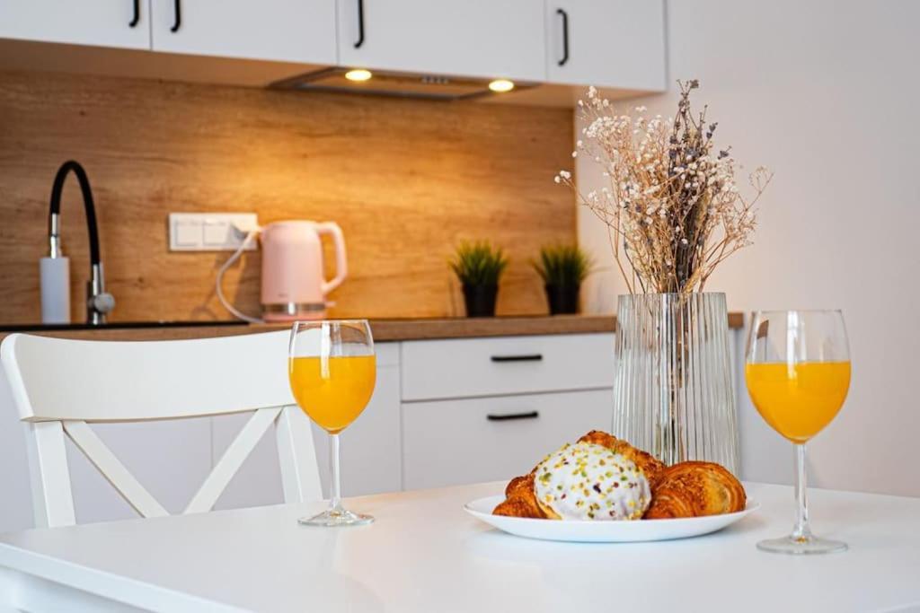 Komfortowy Apartament W Centrum วอร์ซอ ภายนอก รูปภาพ